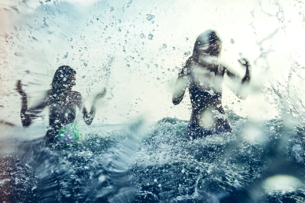 waves opulance gallery image-3